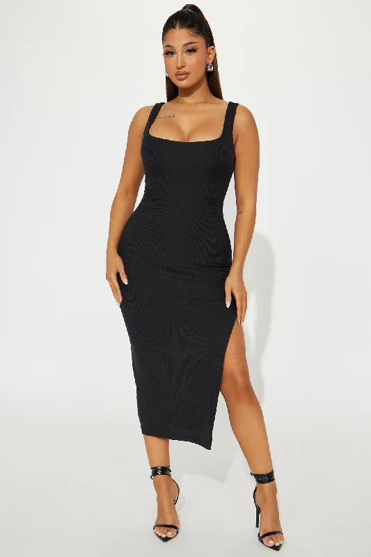 Allie Ribbed Midi Dress - Black