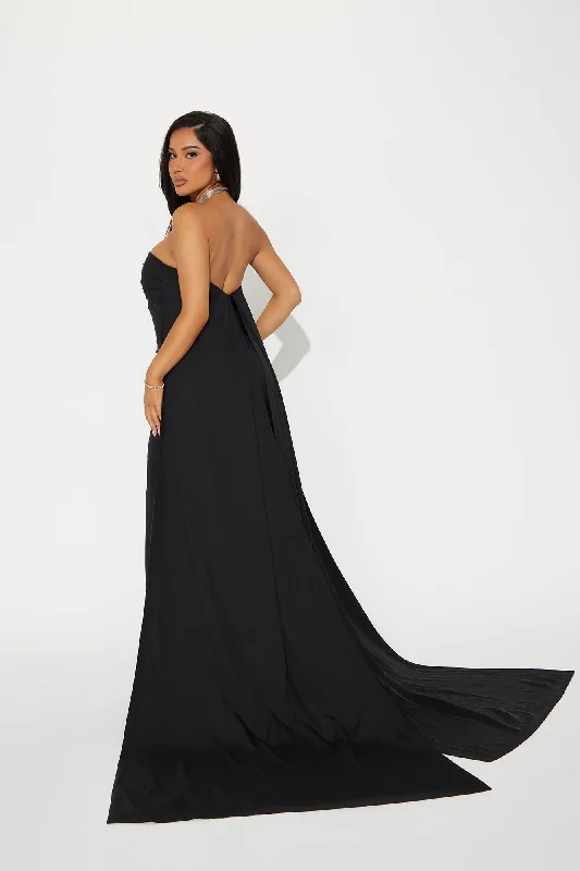 Here For The Drama Twill Gown - Black