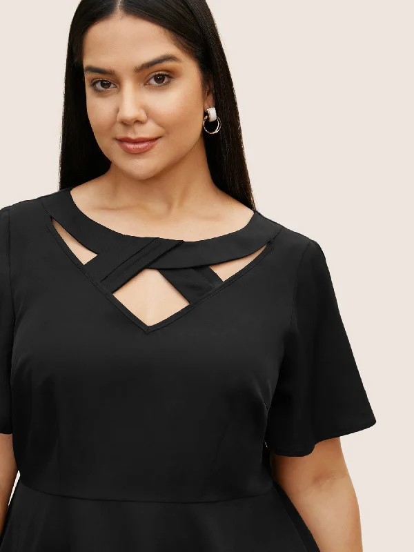 Plain Cut Out Gathered Flutter Sleeve Blouse