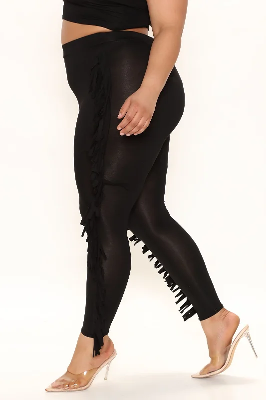 Shake It Like a Fringe Shaker Legging - Black