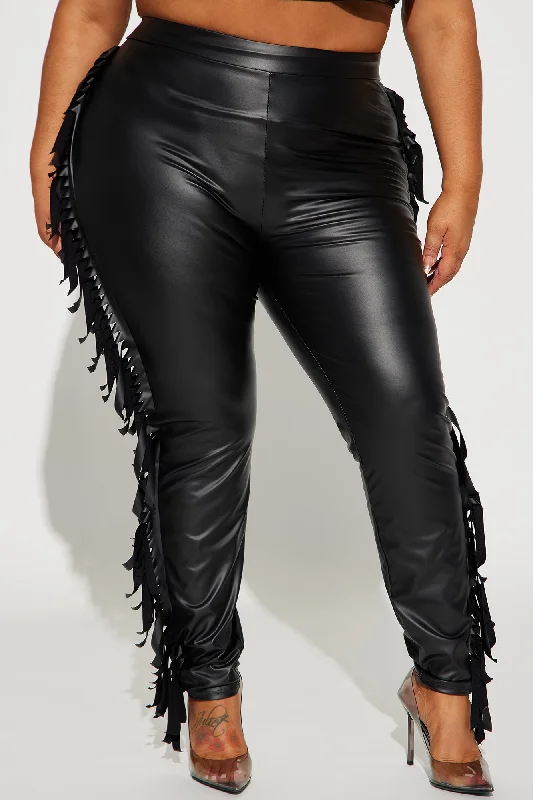 Shaking It Fringe Legging - Black