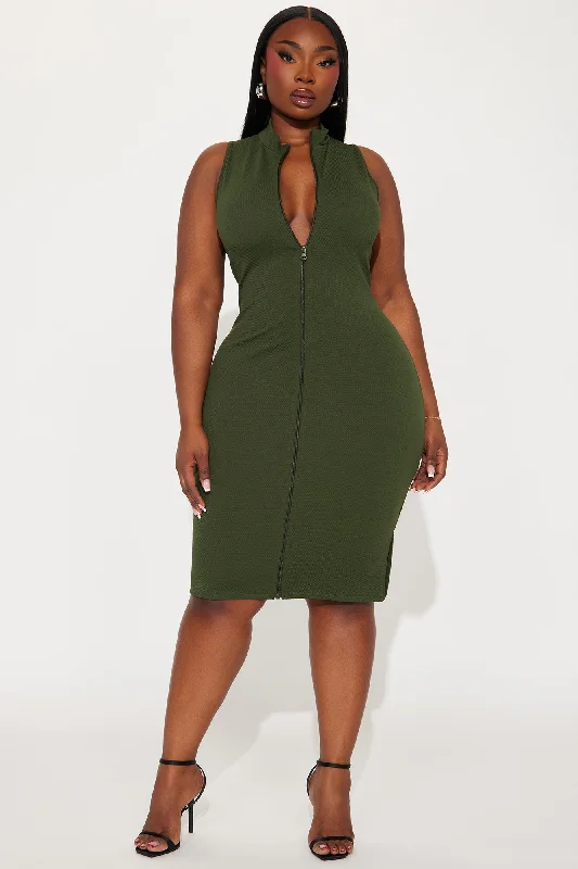 Zoey Textured Midi Dress - Olive