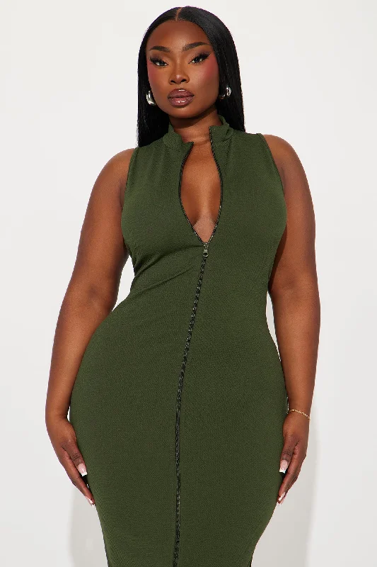 Zoey Textured Midi Dress - Olive