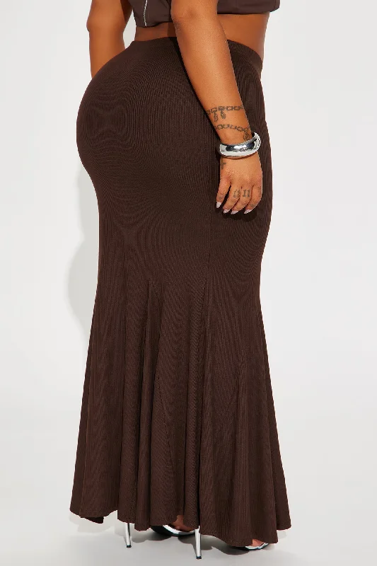 Darcy Flare Ribbed Maxi Skirt - Chocolate