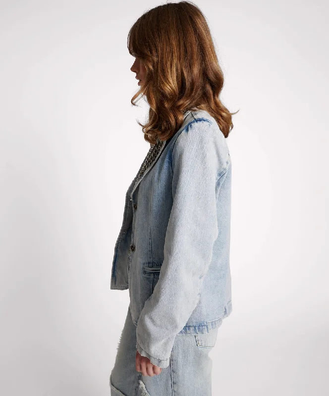 DIAMONDE STUDDED DENIM BLAZER