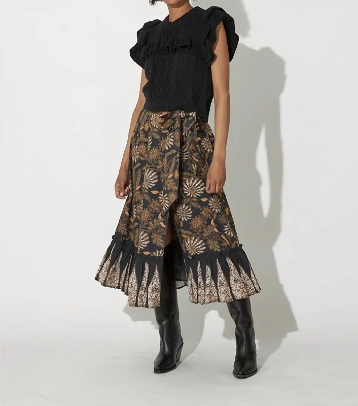 Mika Midi Skirt In Black