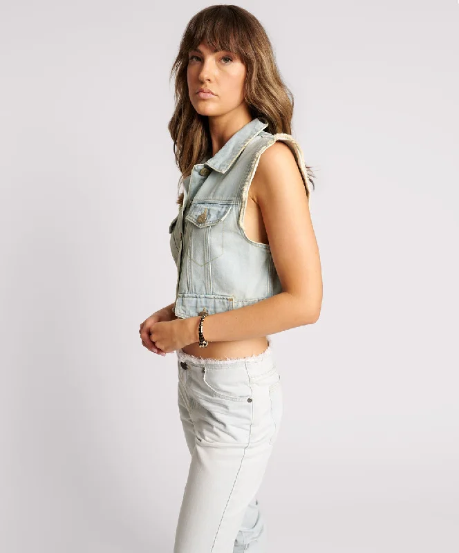 SKYBLUE CROPPED DENIM TRUCKER TOP